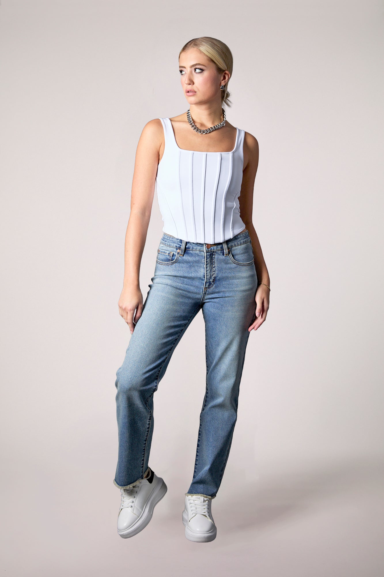 Quinn Mid Rise Recycled Straight Ankle - Fiji