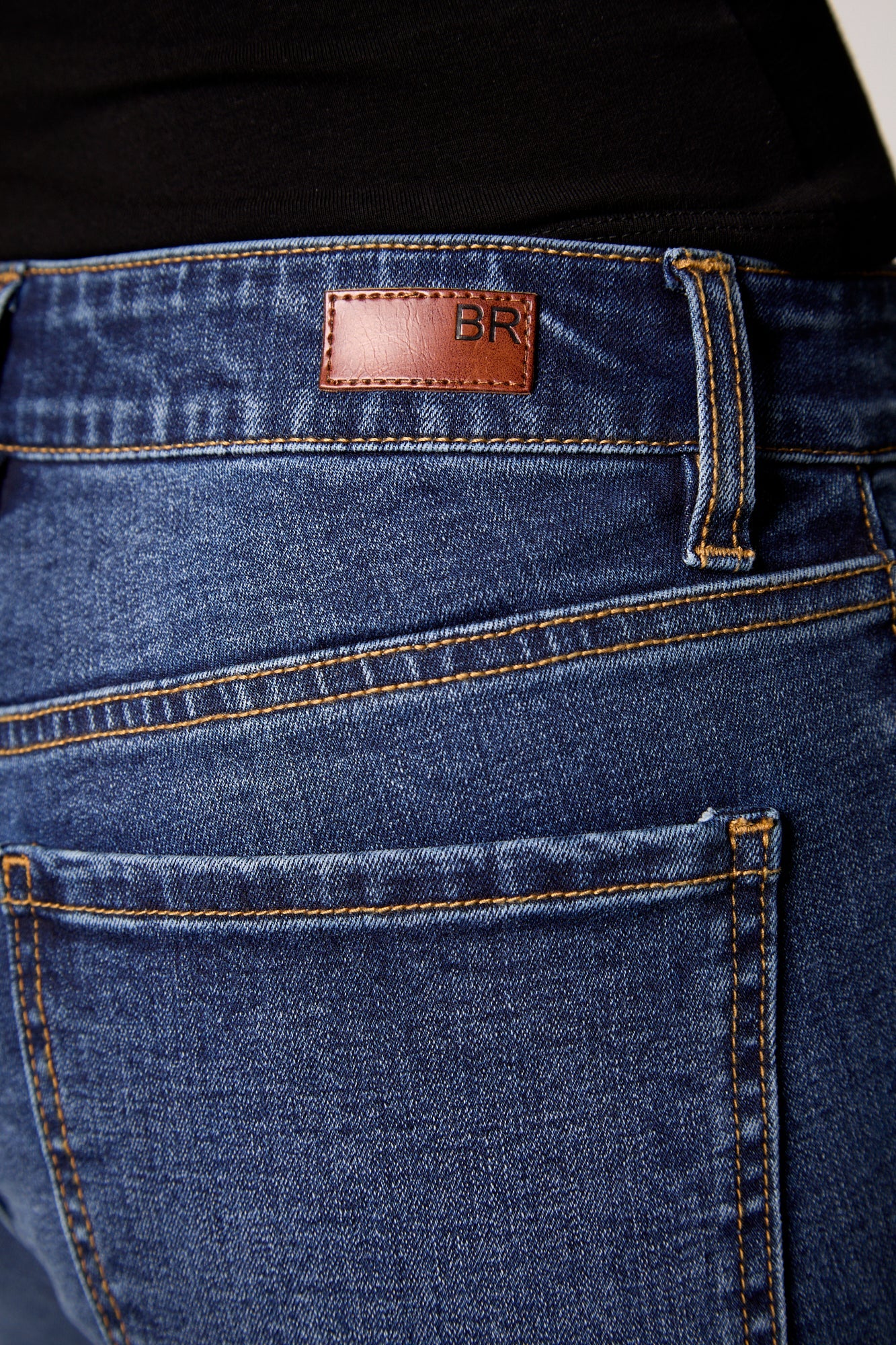 Quinn Mid Rise Straight Jean - Marrakesh
