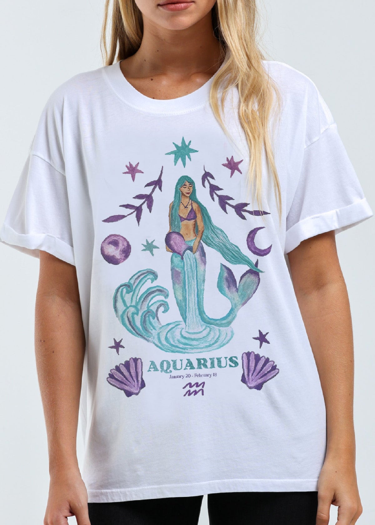 Aquarius Cosmic Zodiac Vintage White Boyfriend Tee